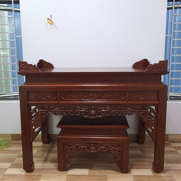 Án gian gỗ gụ kích thước 175x97 lắp cho khách tại Yên Phong - Bắc ninh